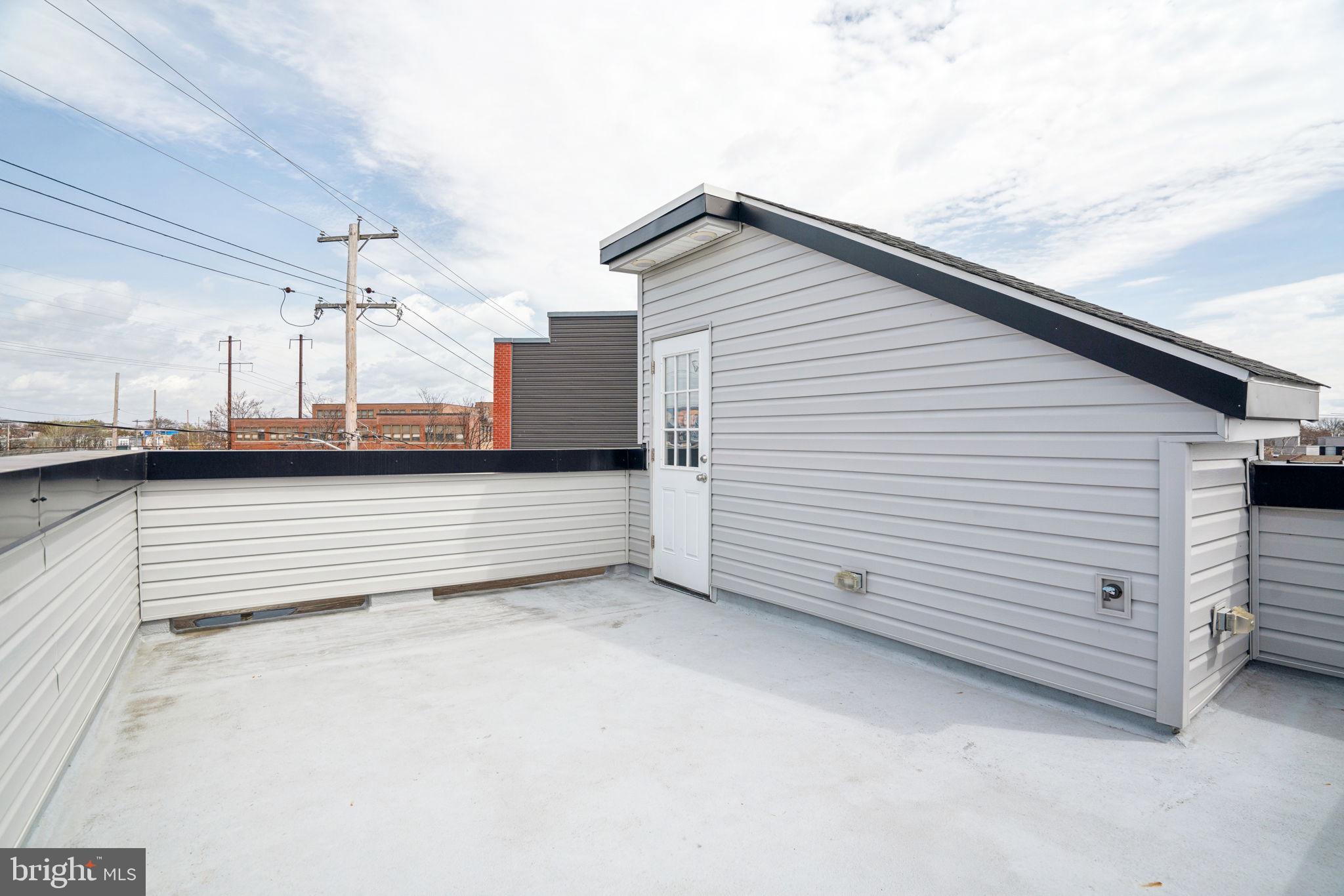 2843 W Montgomery Ave