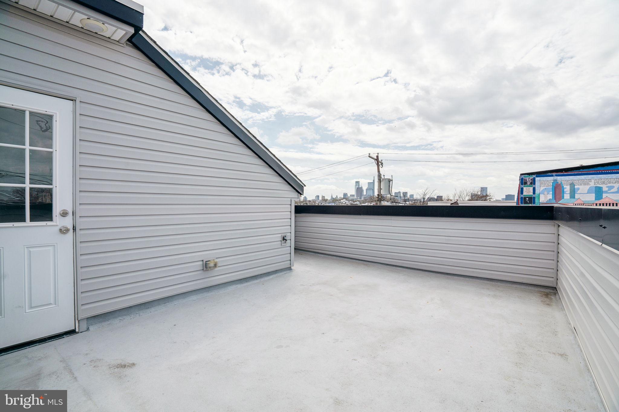 2843 W Montgomery Ave