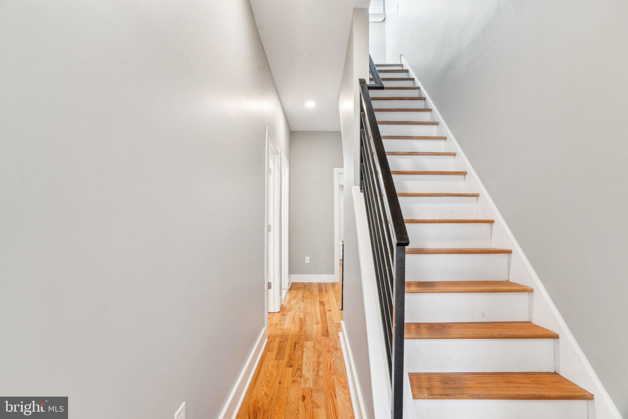 2843 W Montgomery Ave