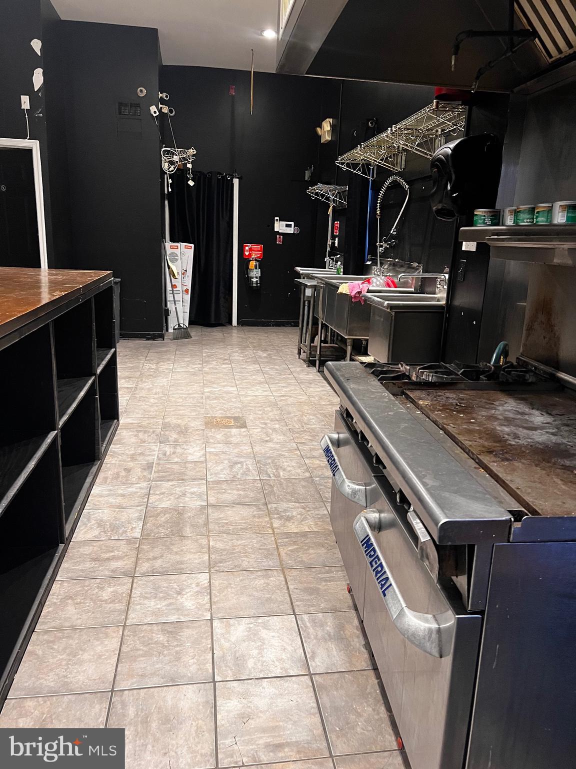 2415 W Lehigh Ave