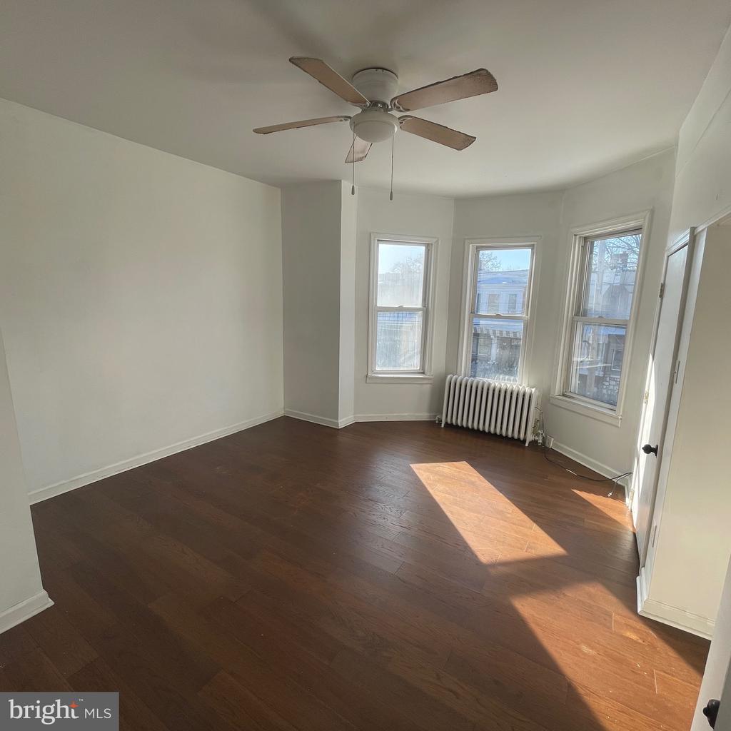 5545 LOCUST STREET