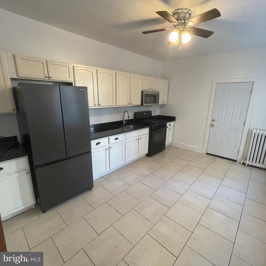 5545 LOCUST STREET