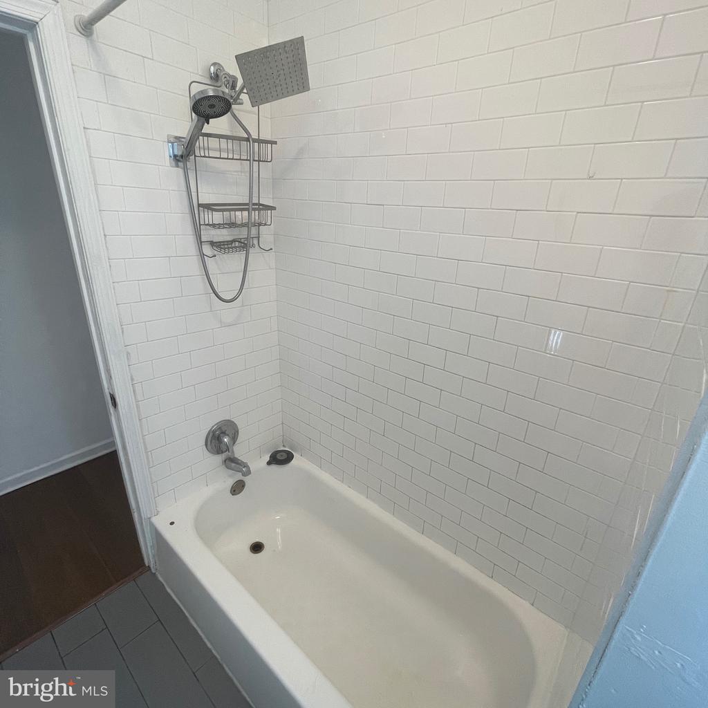 5545 LOCUST STREET