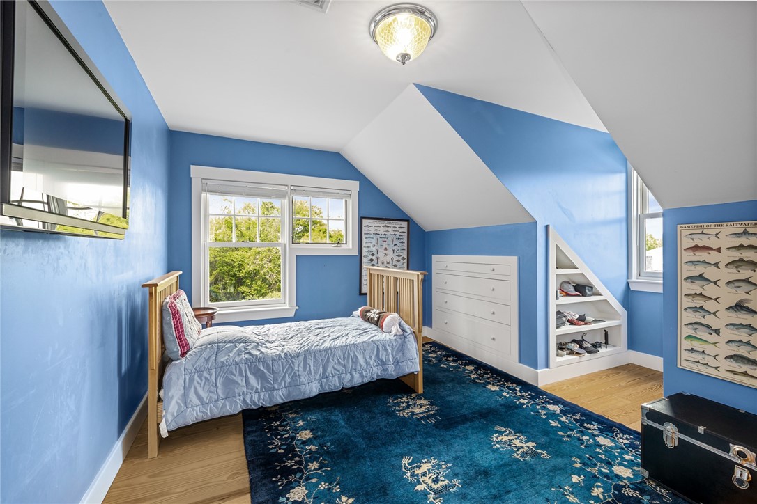 6 Moorings Way