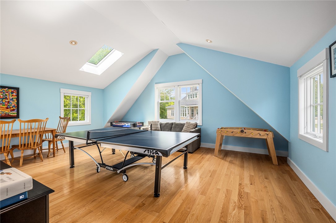 6 Moorings Way