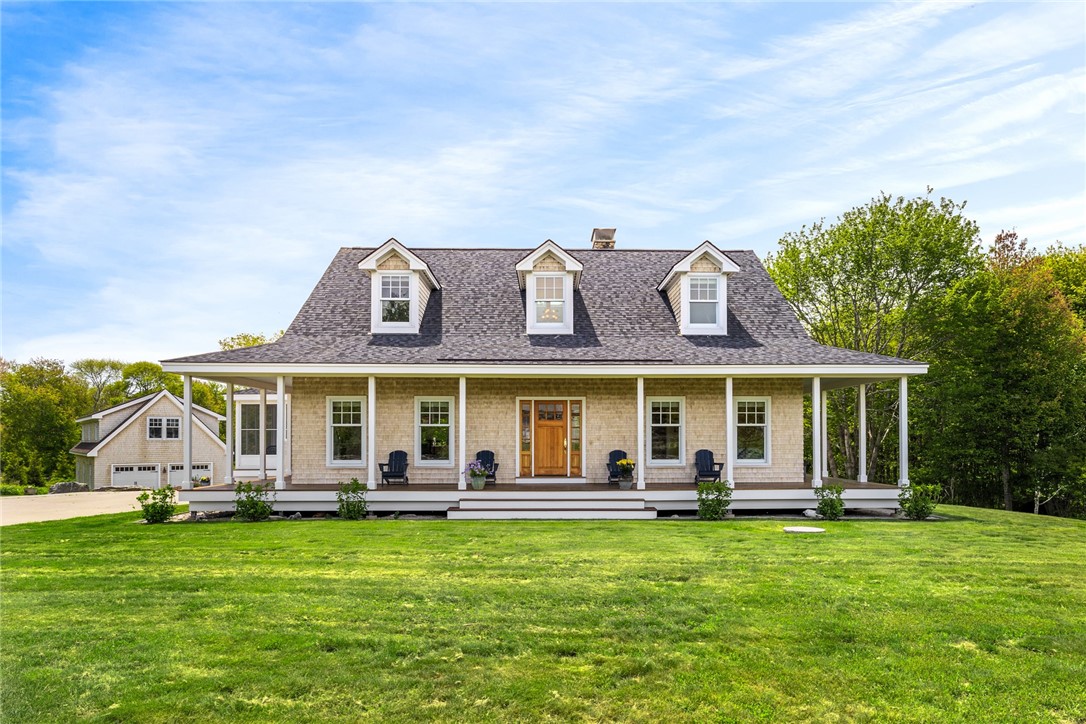 6 Moorings Way