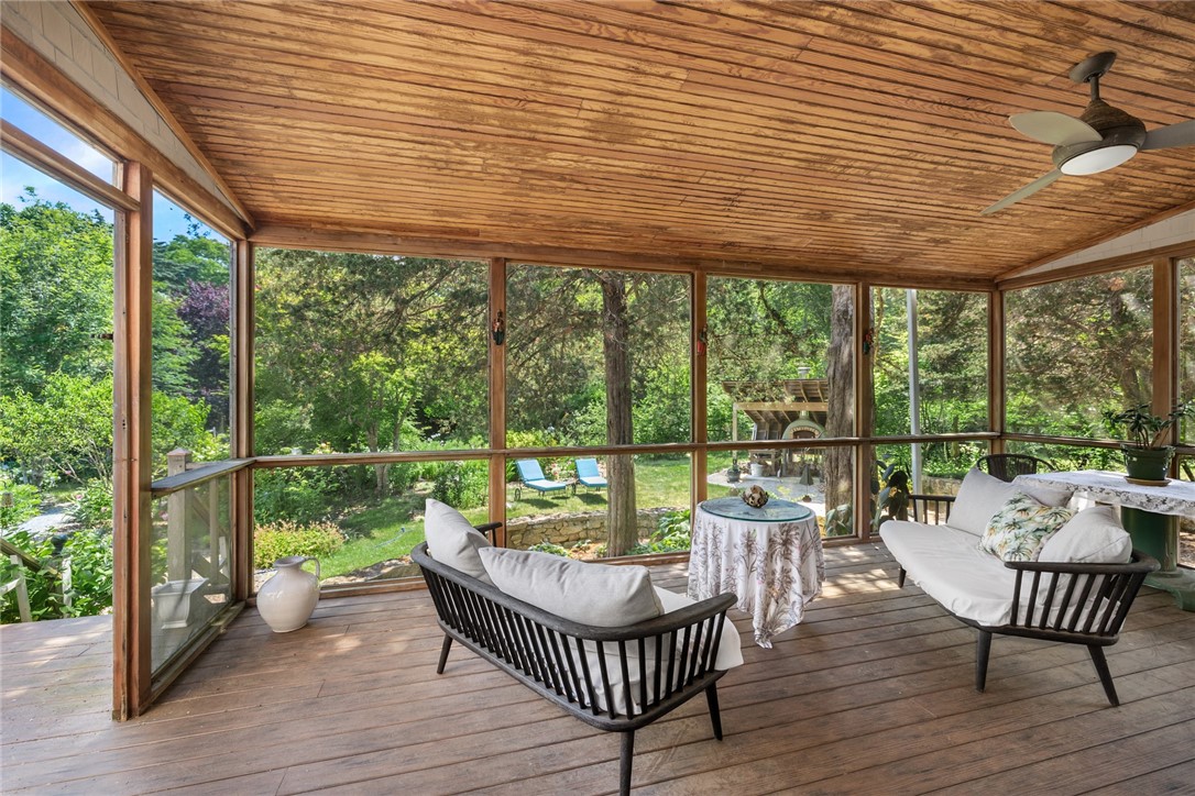 517 Lake Road