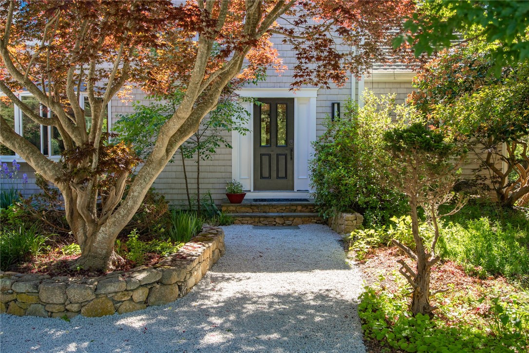 517 Lake Road