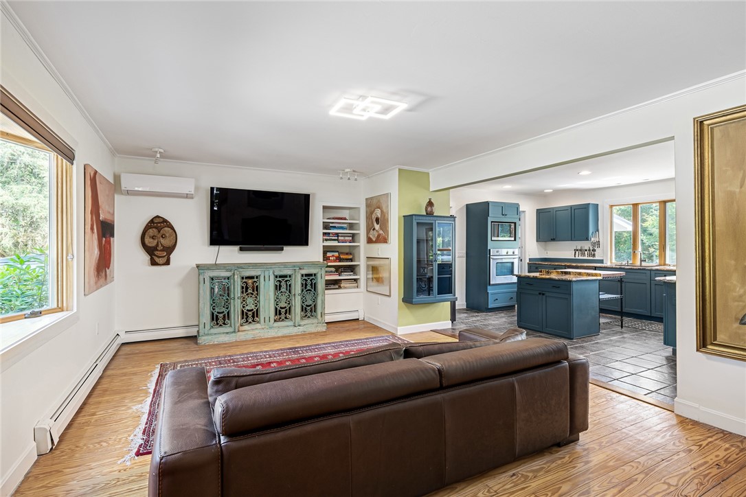 517 Lake Road