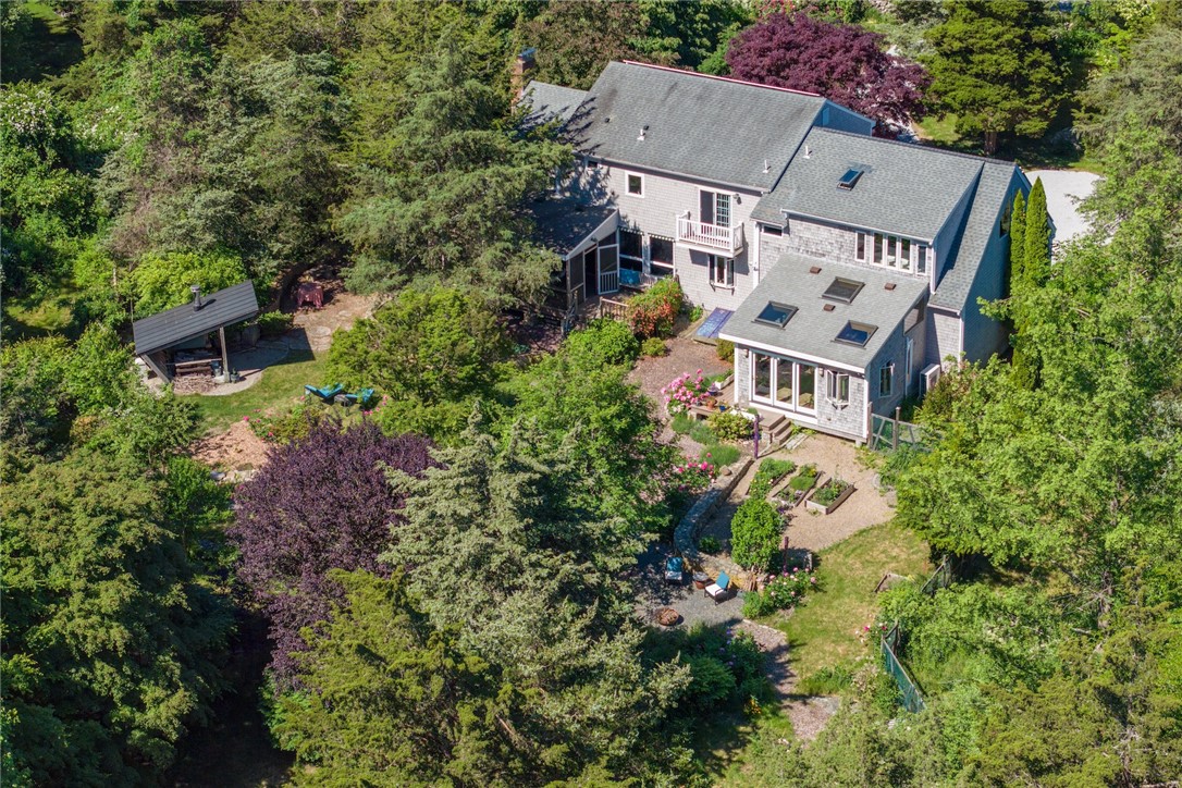 517 Lake Road