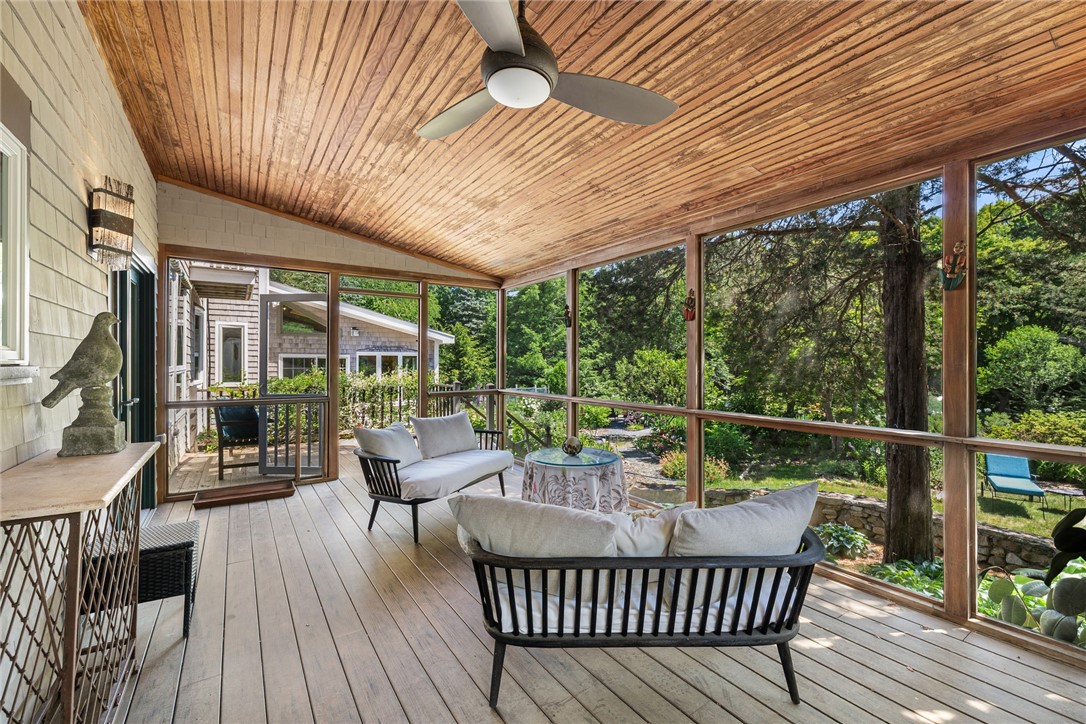 517 Lake Road