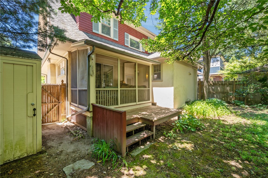 11 Grotto Avenue