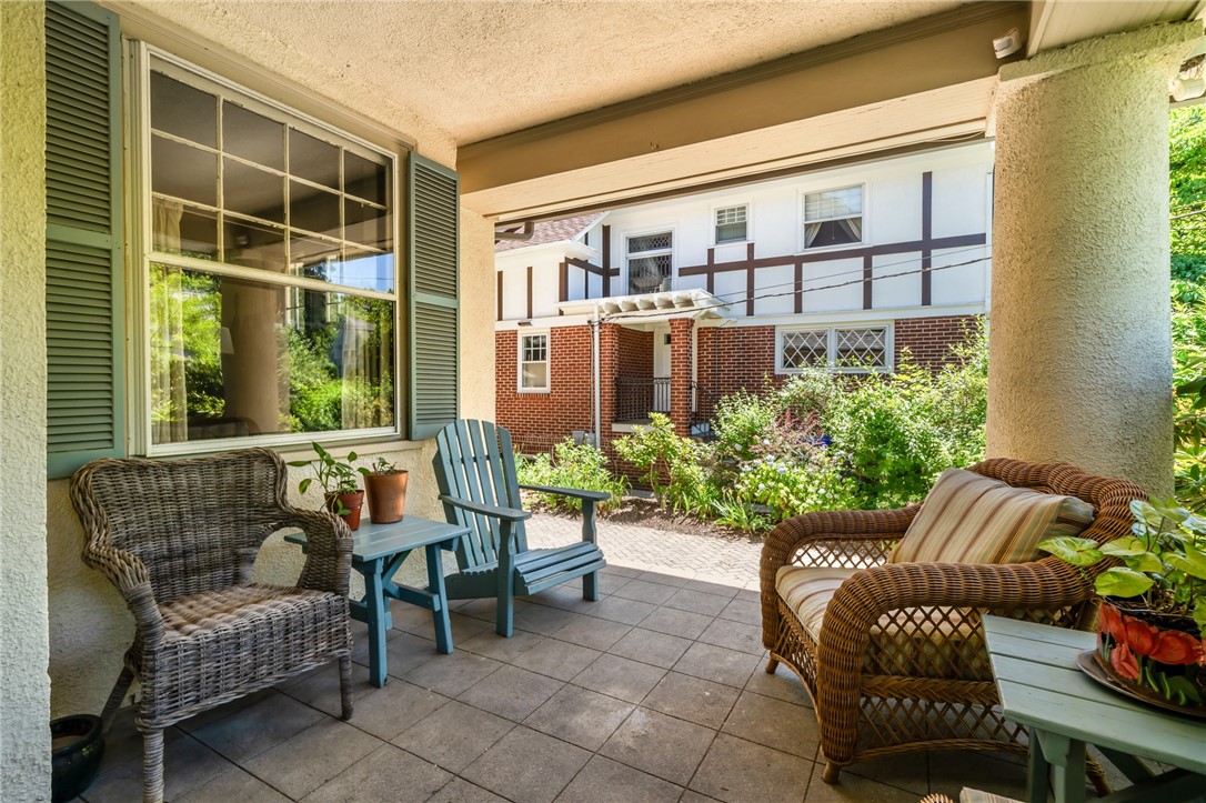 11 Grotto Avenue