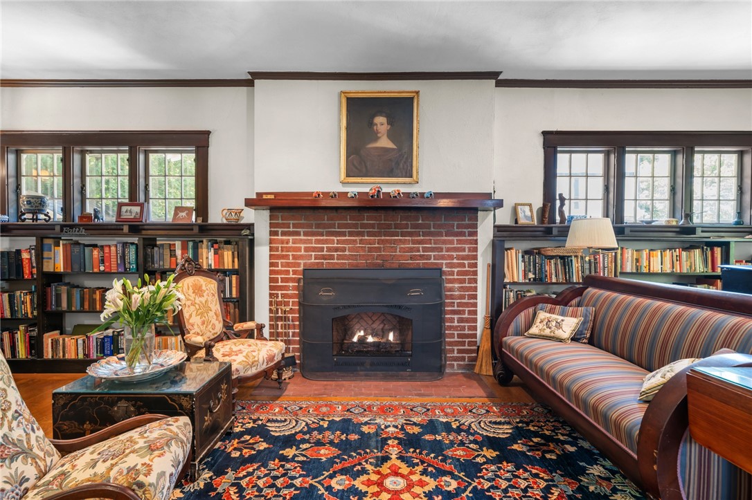 11 Grotto Avenue