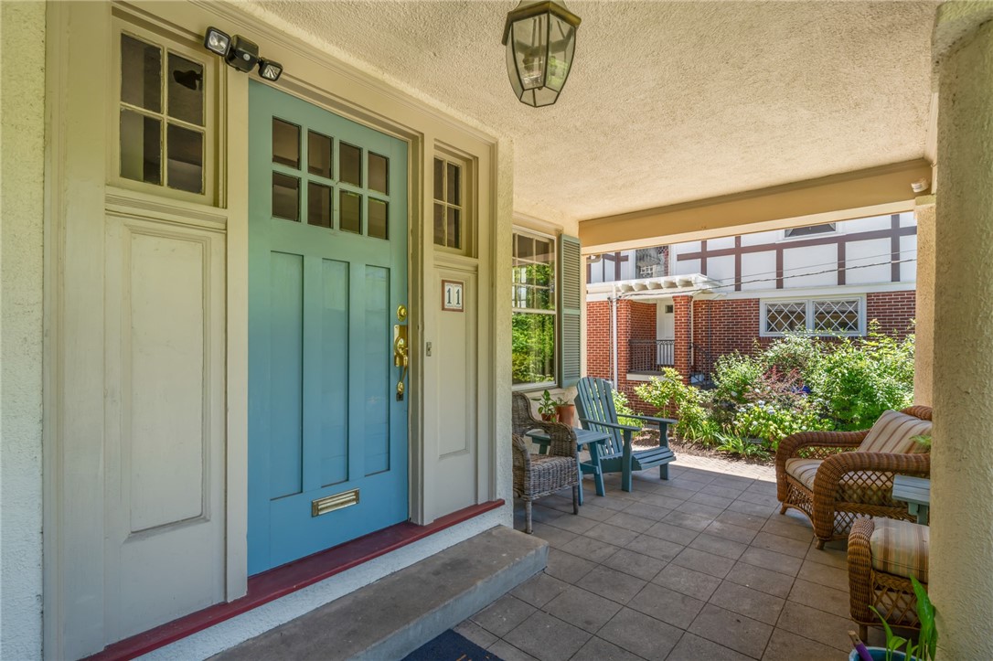 11 Grotto Avenue
