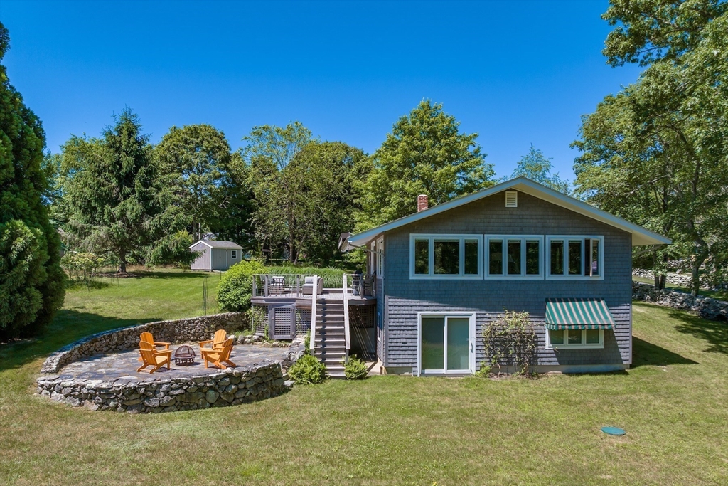 1404 Drift Road