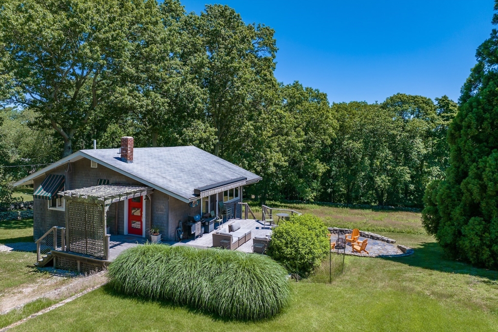 1404 Drift Road