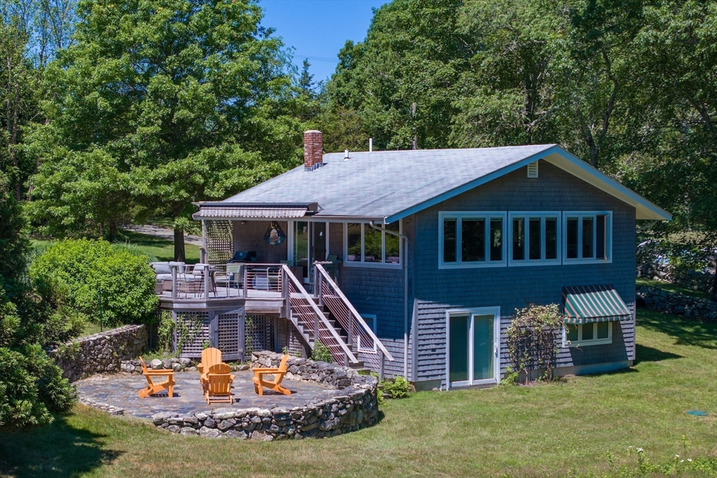 1404 Drift Road