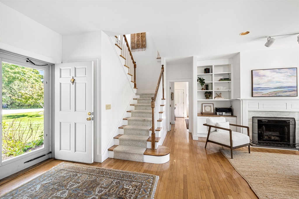 185 Howland