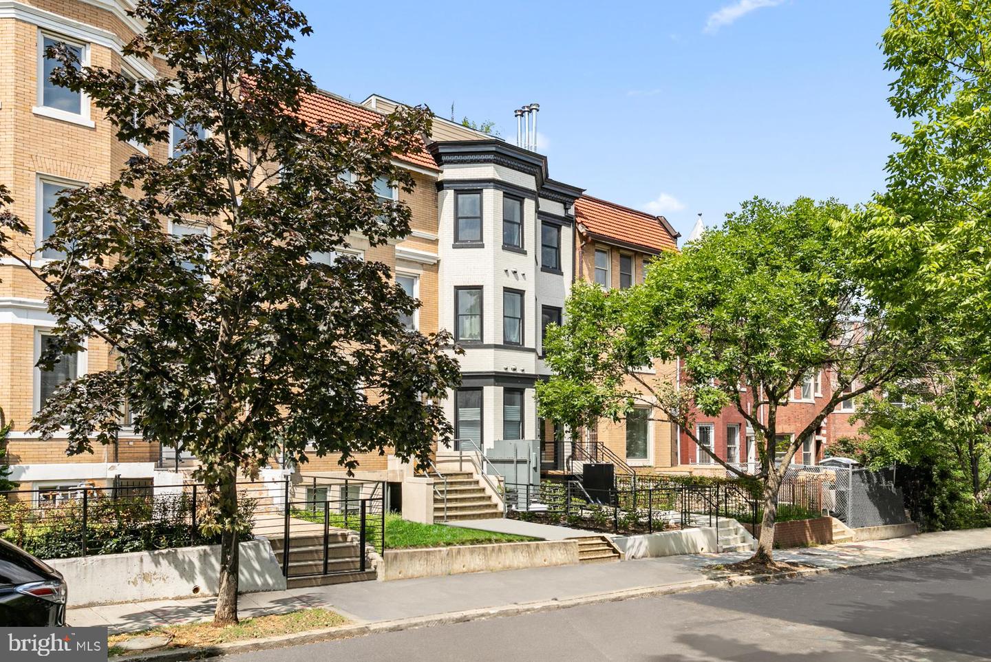 1435 Clifton St NW #4