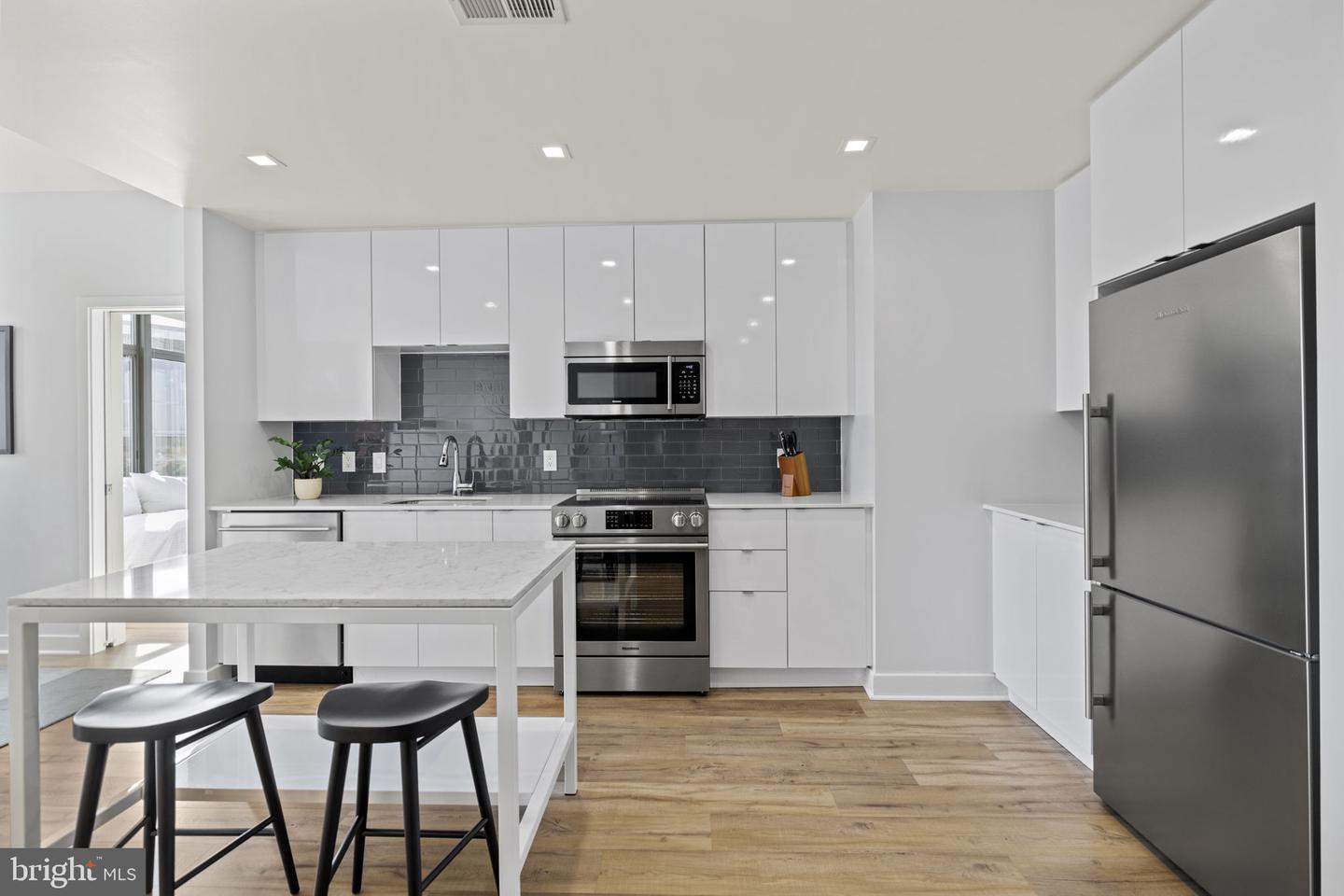 460 New York Ave NW #705