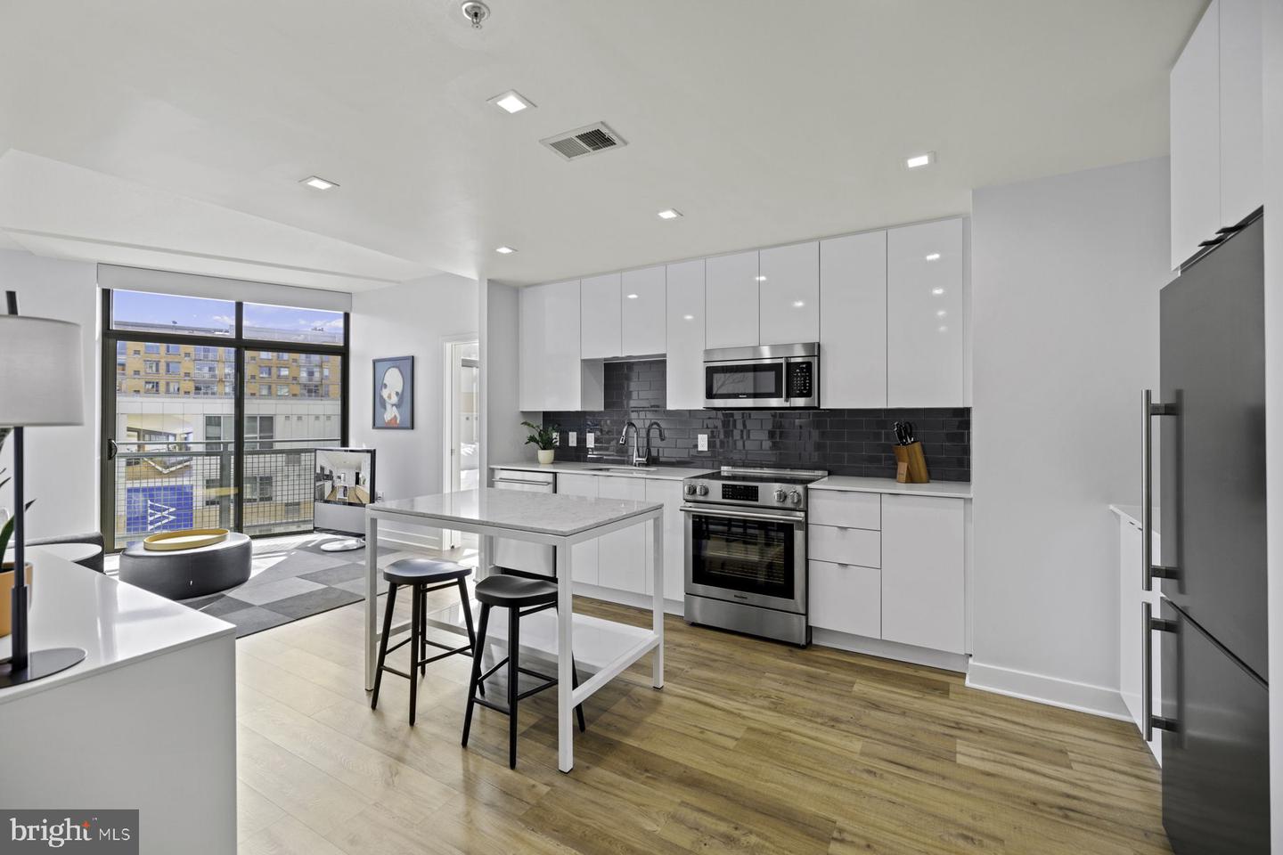 460 New York Ave NW #705