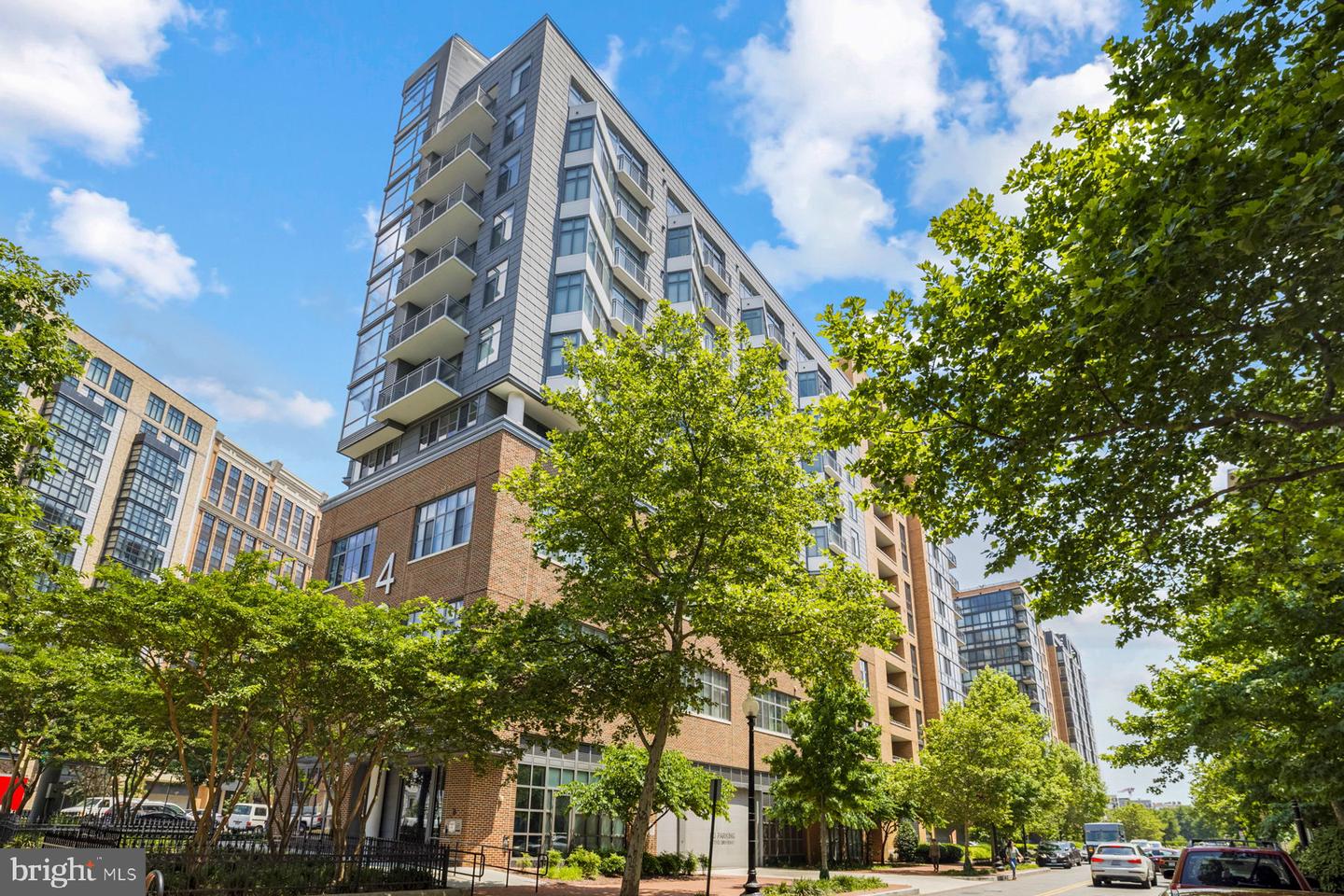 460 New York Ave NW #705