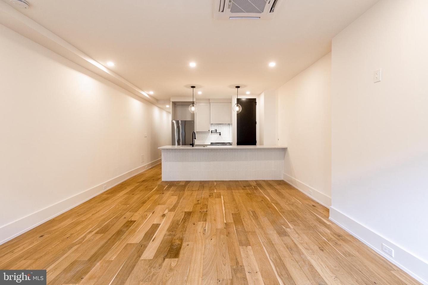 418 M St NW #1