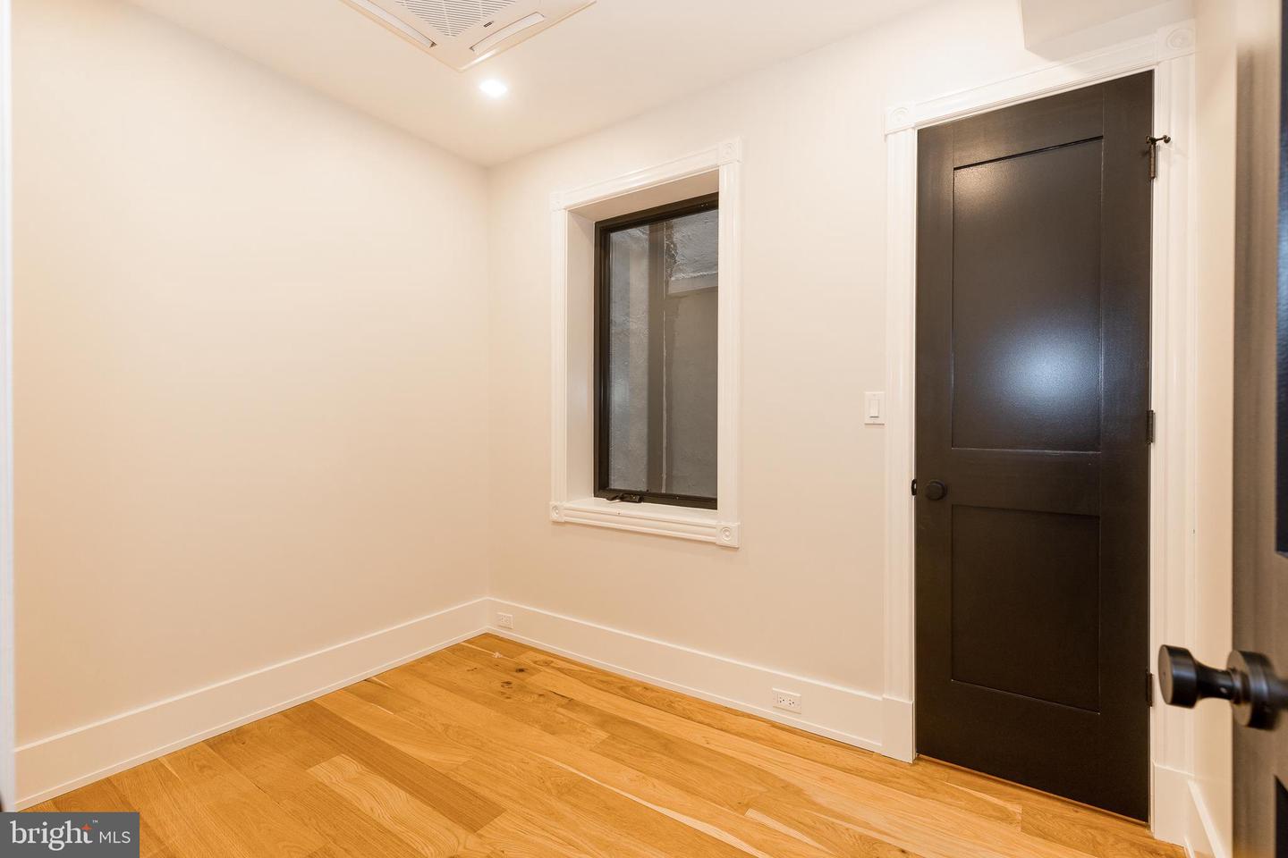 418 M St NW #1