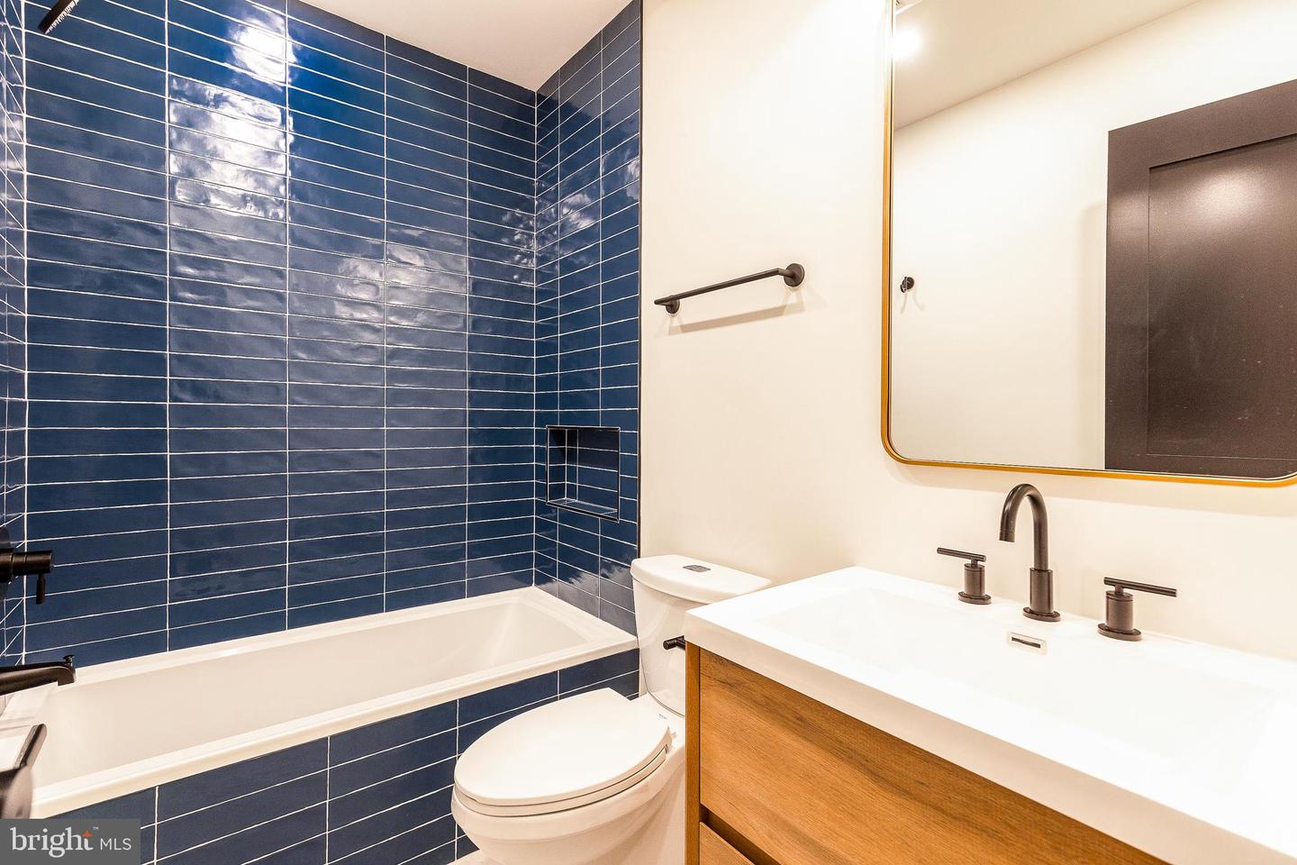 418 M St NW #1