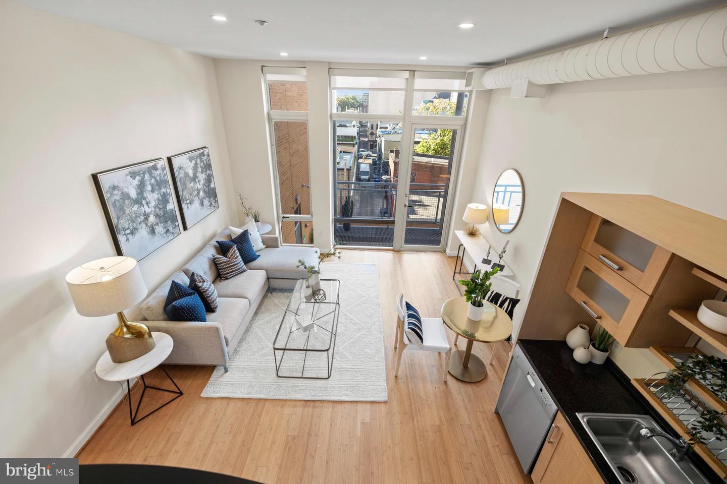 1390 V St NW #310
