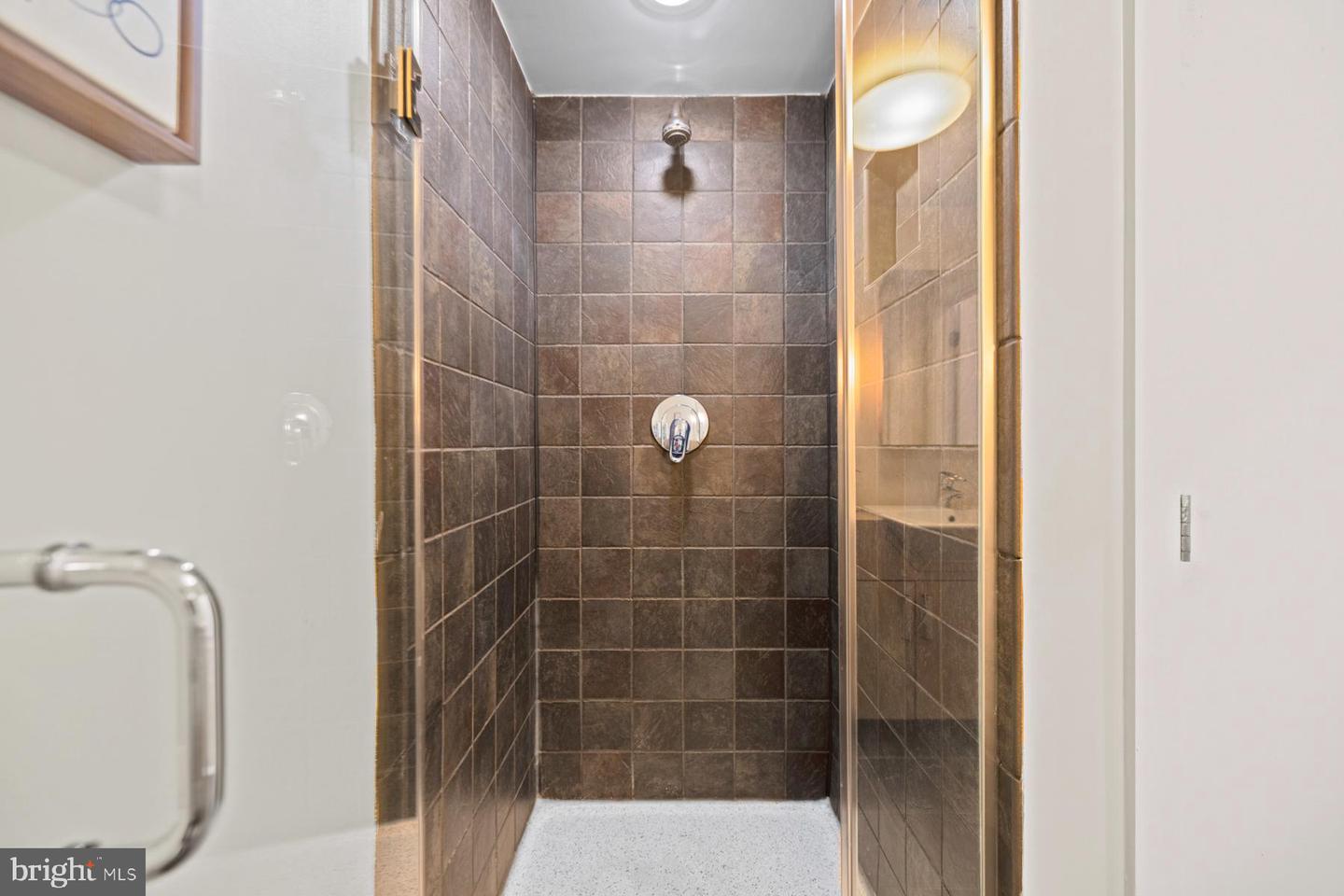1390 V St NW #310