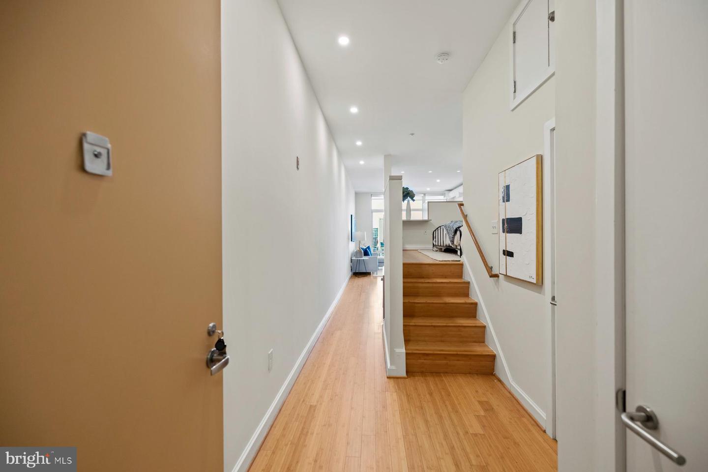1390 V St NW #310