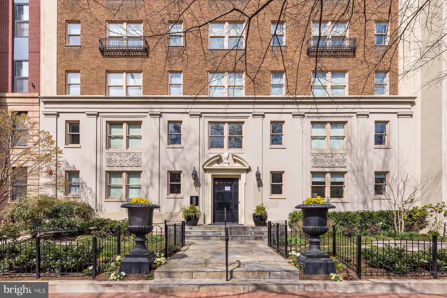 1425 Rhode Island Ave NW #22