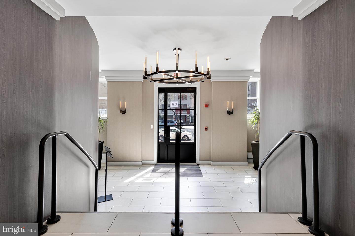 1425 Rhode Island Ave NW #22