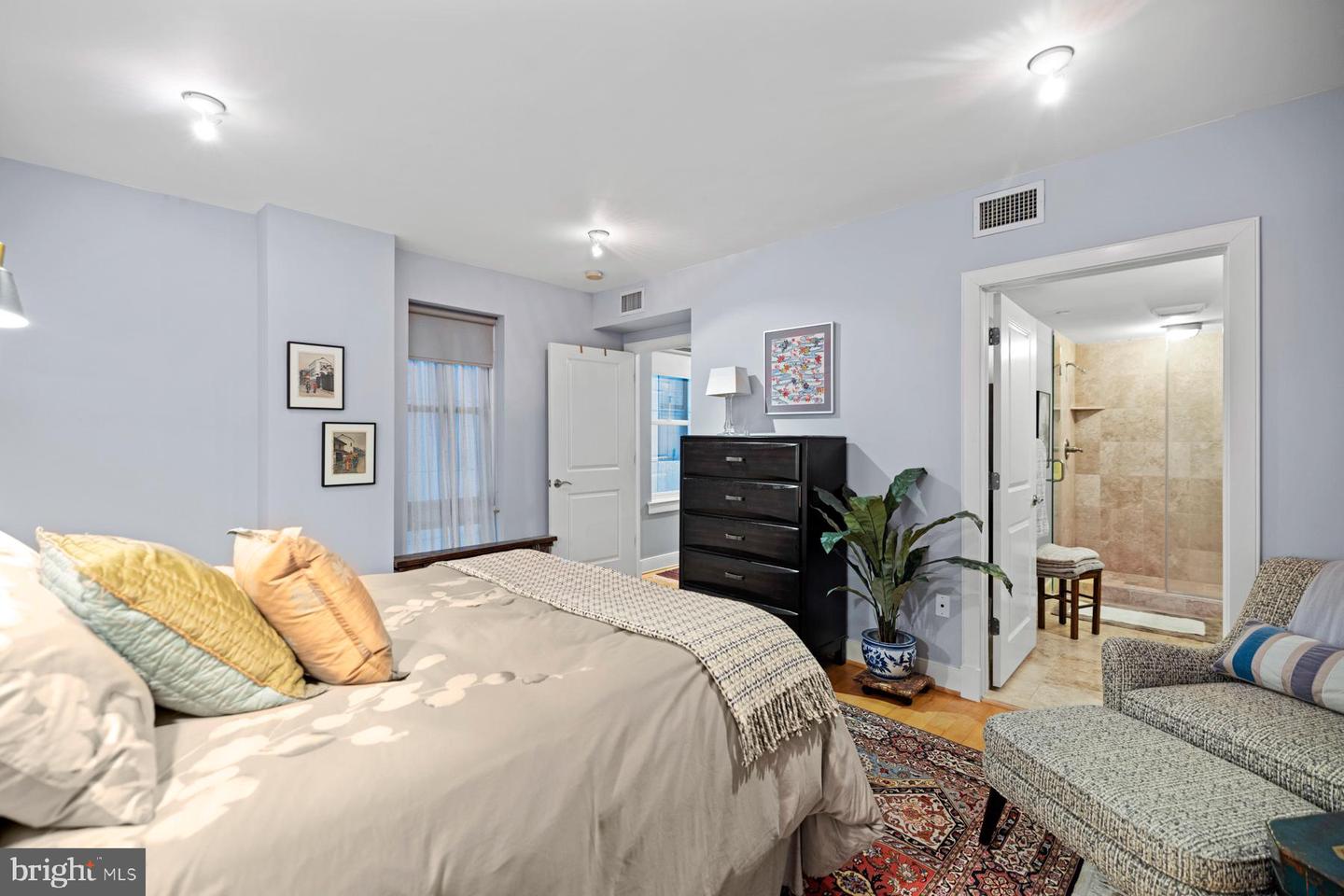 1425 Rhode Island Ave NW #22