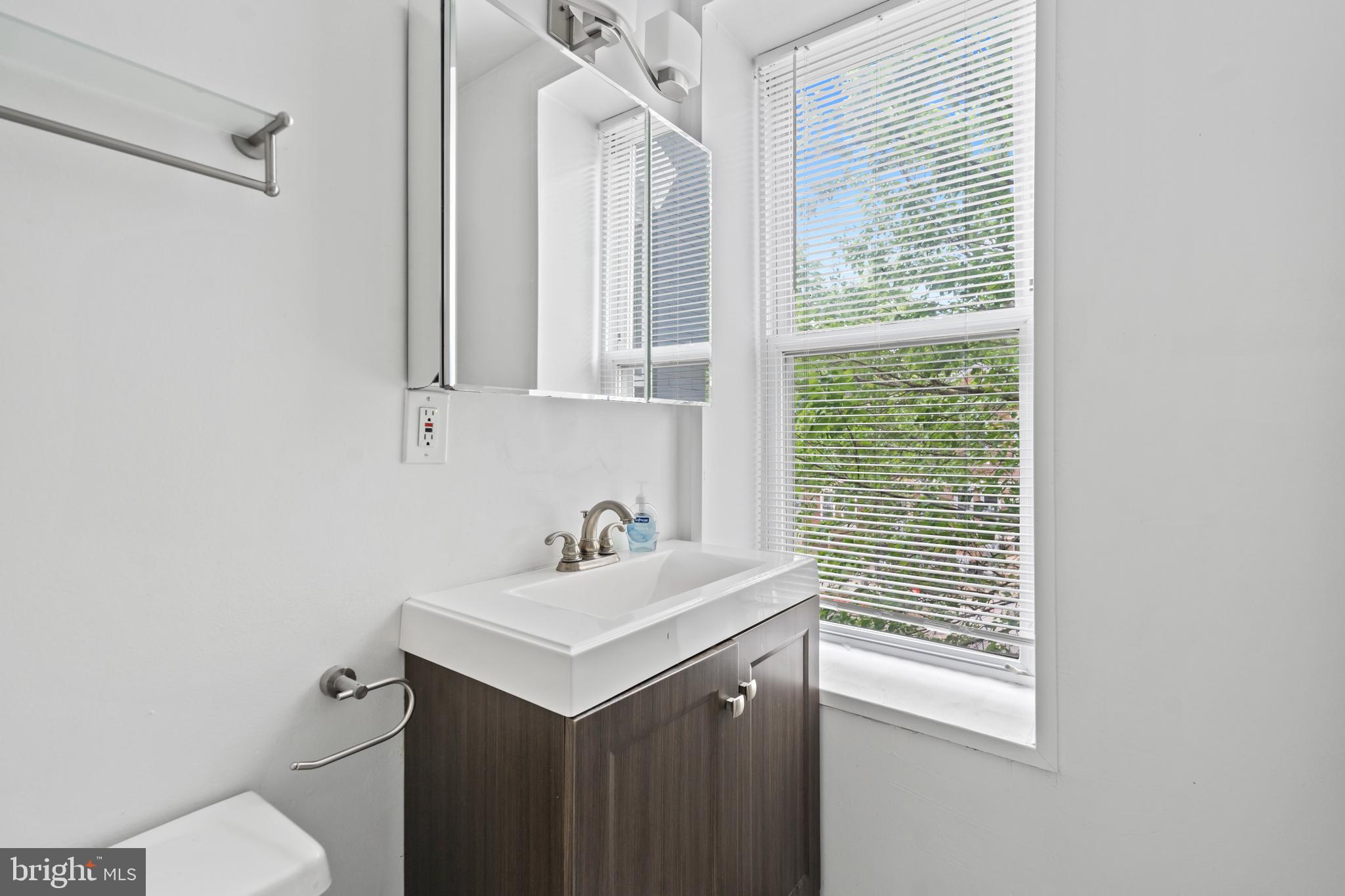 78 Q St NW