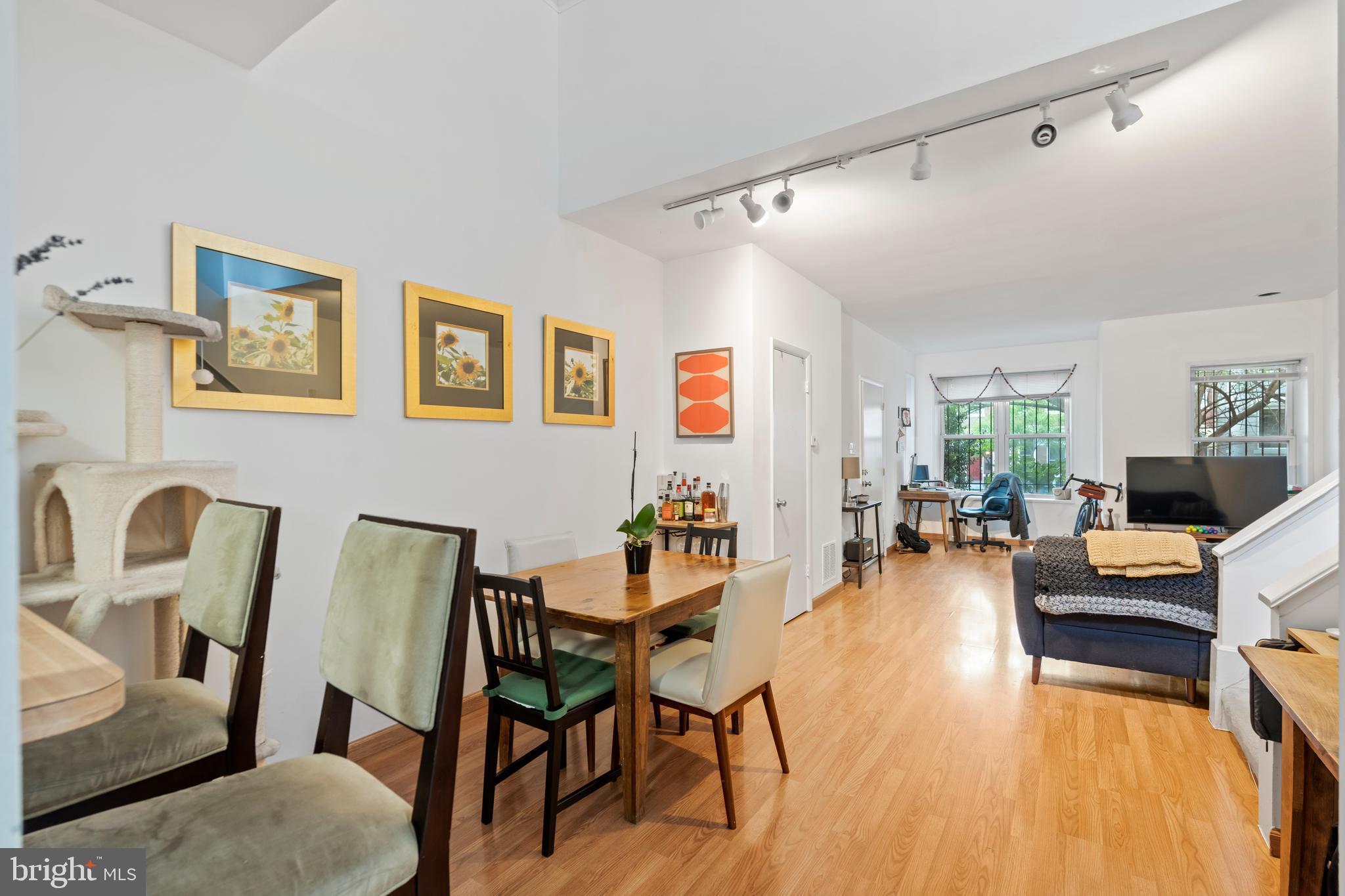 78 Q St NW