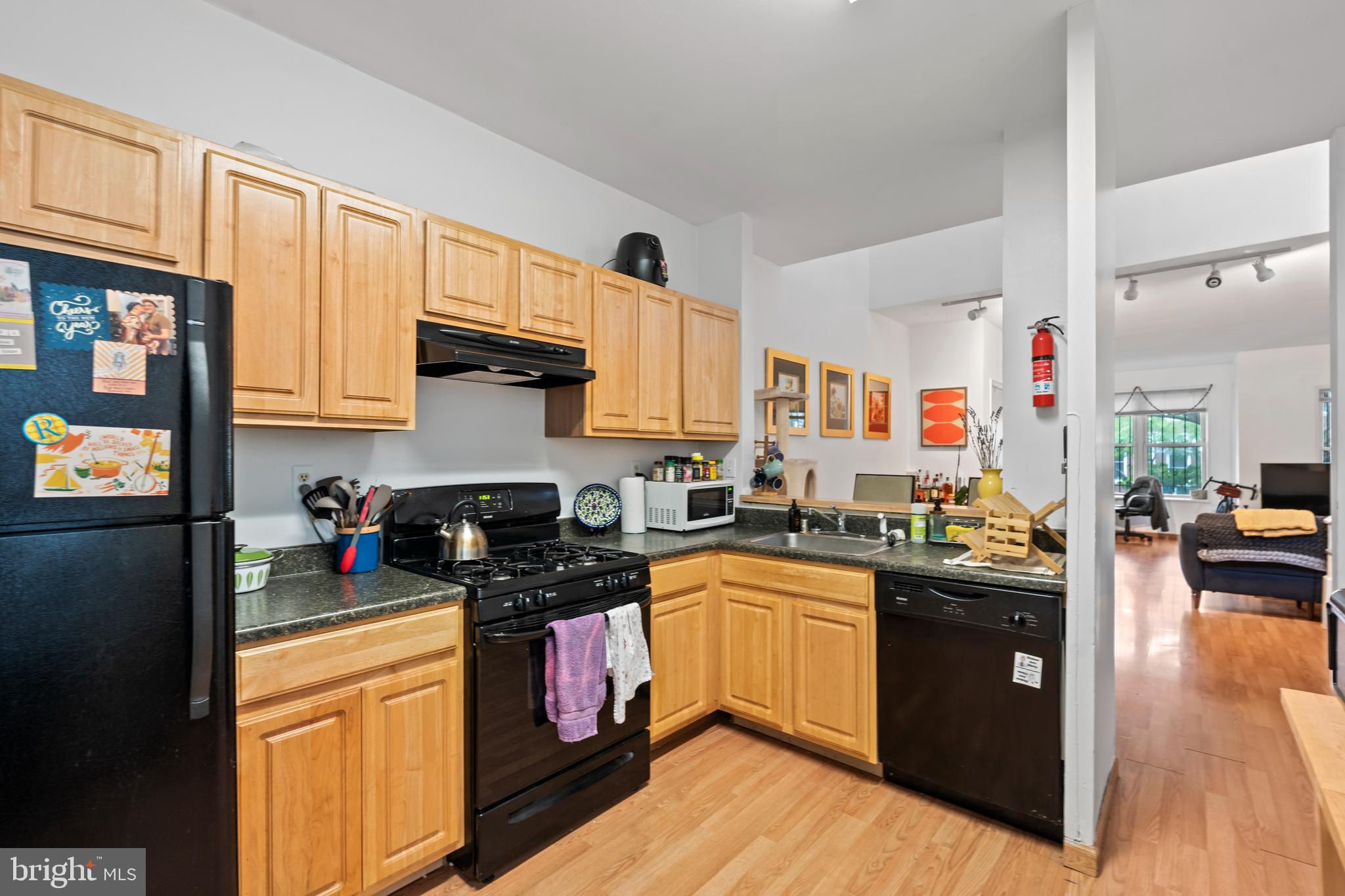 78 Q St NW