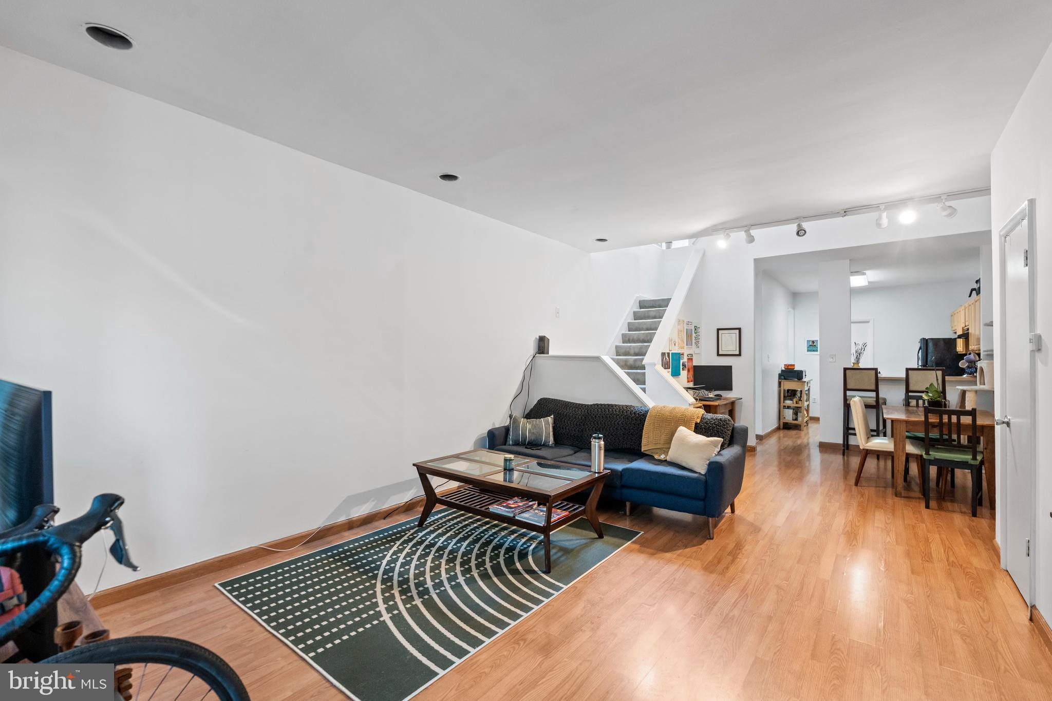 78 Q St NW