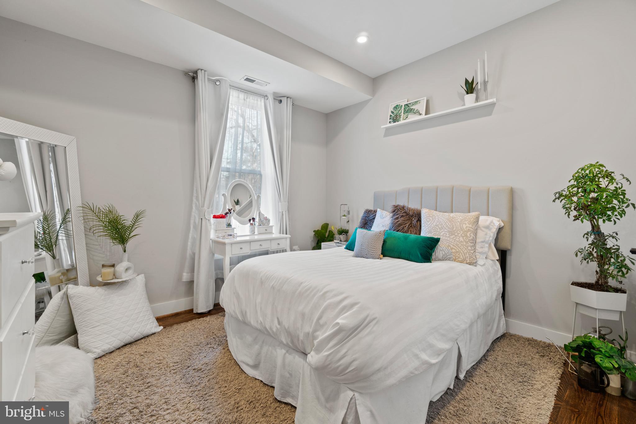 417 RANDOLPH ST NW #2