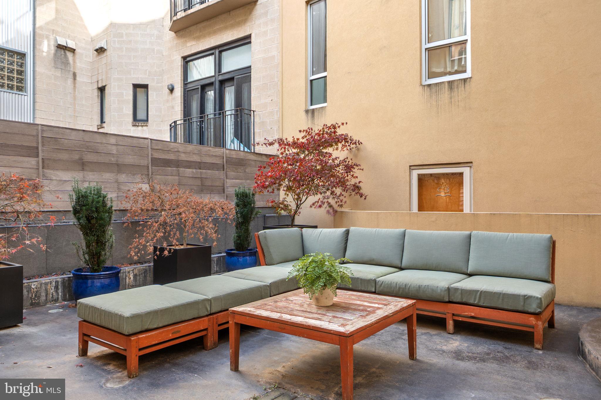 2351 CHAMPLAIN STREET NW C4