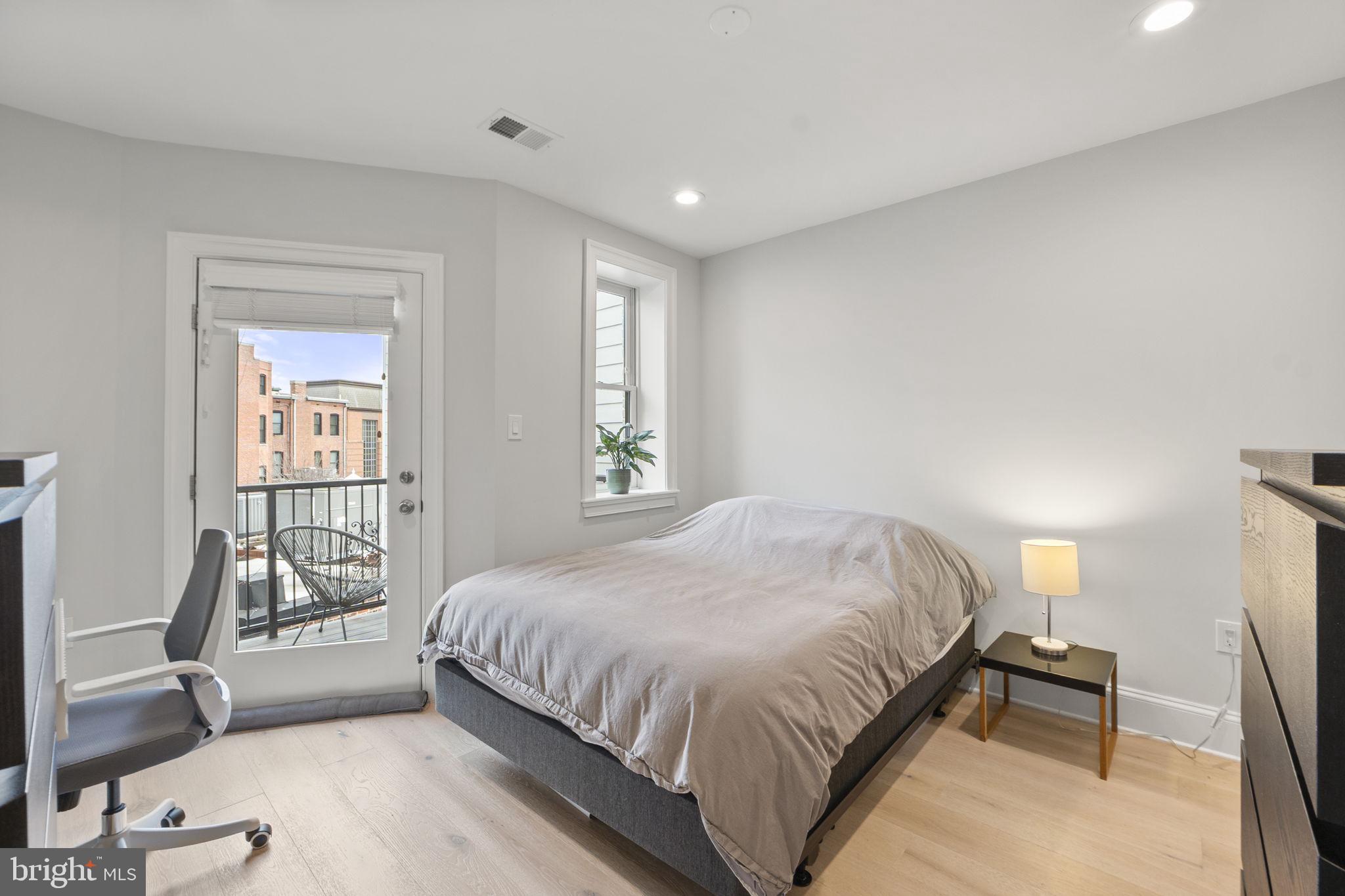 2150 FLORIDA AVENUE NW PH4