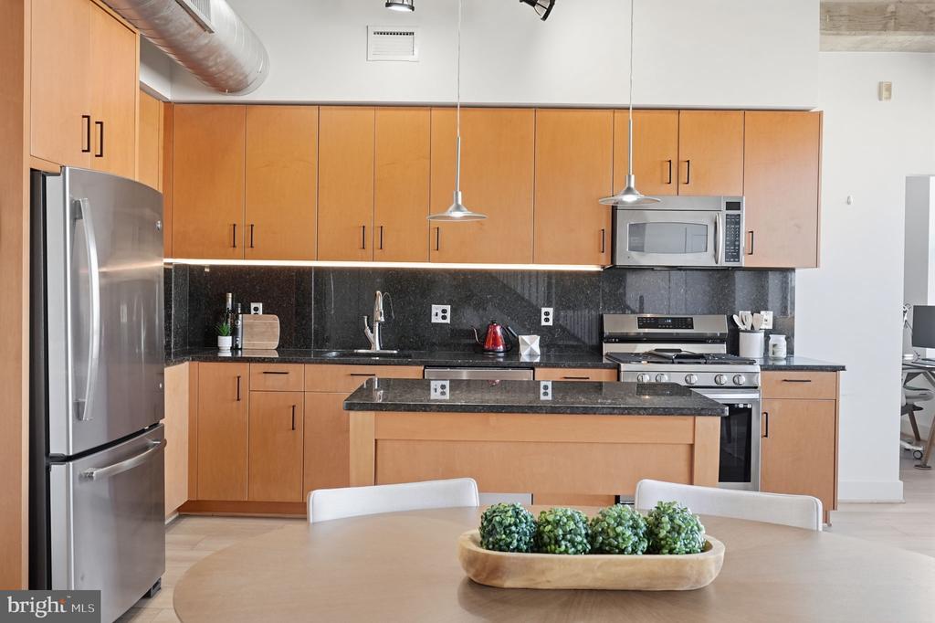 2301 CHAMPLAIN STREET NW Unit: 414
