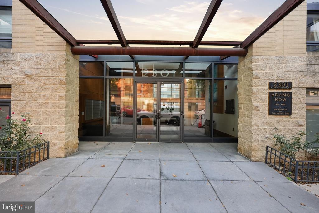 2301 CHAMPLAIN STREET NW Unit: 414