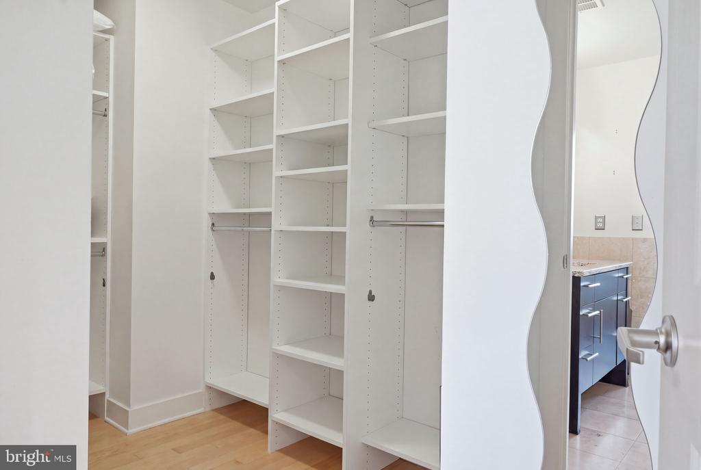 2301 CHAMPLAIN STREET NW Unit: 414