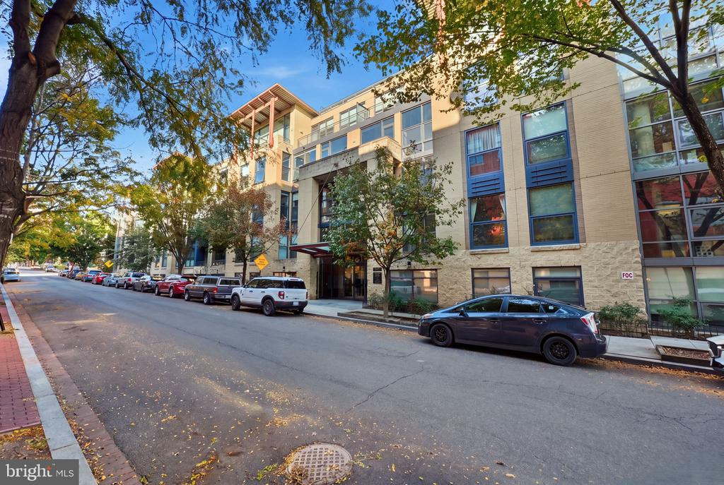 2301 CHAMPLAIN STREET NW Unit: 414