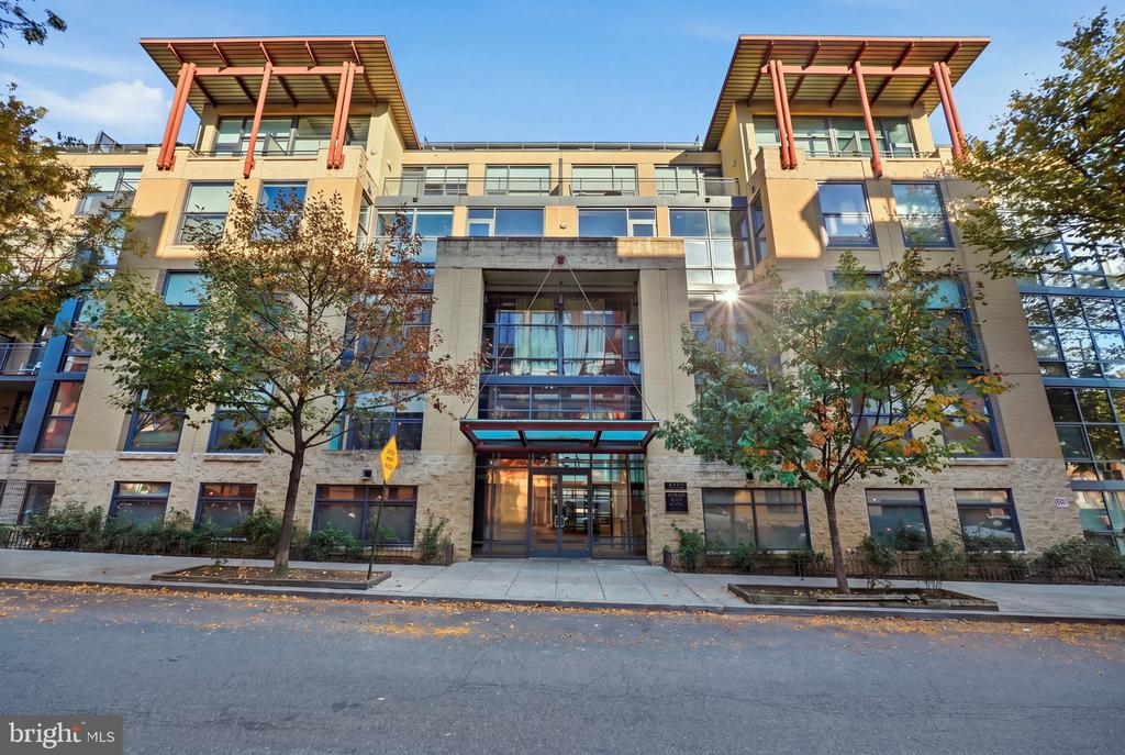 2301 CHAMPLAIN STREET NW Unit: 414