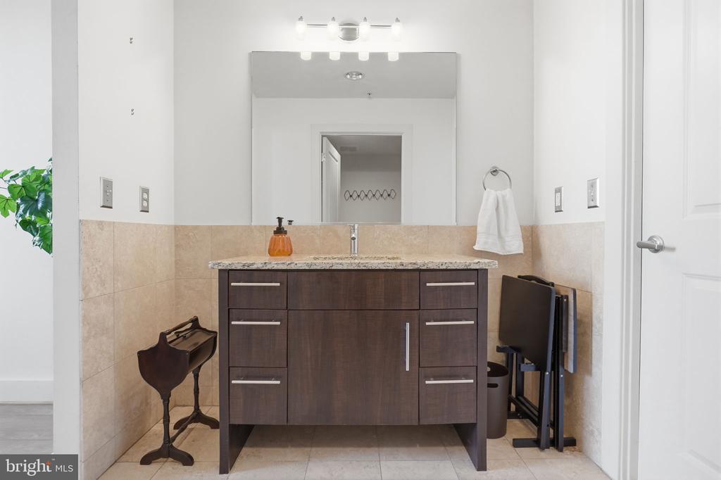 2301 CHAMPLAIN STREET NW Unit: 414