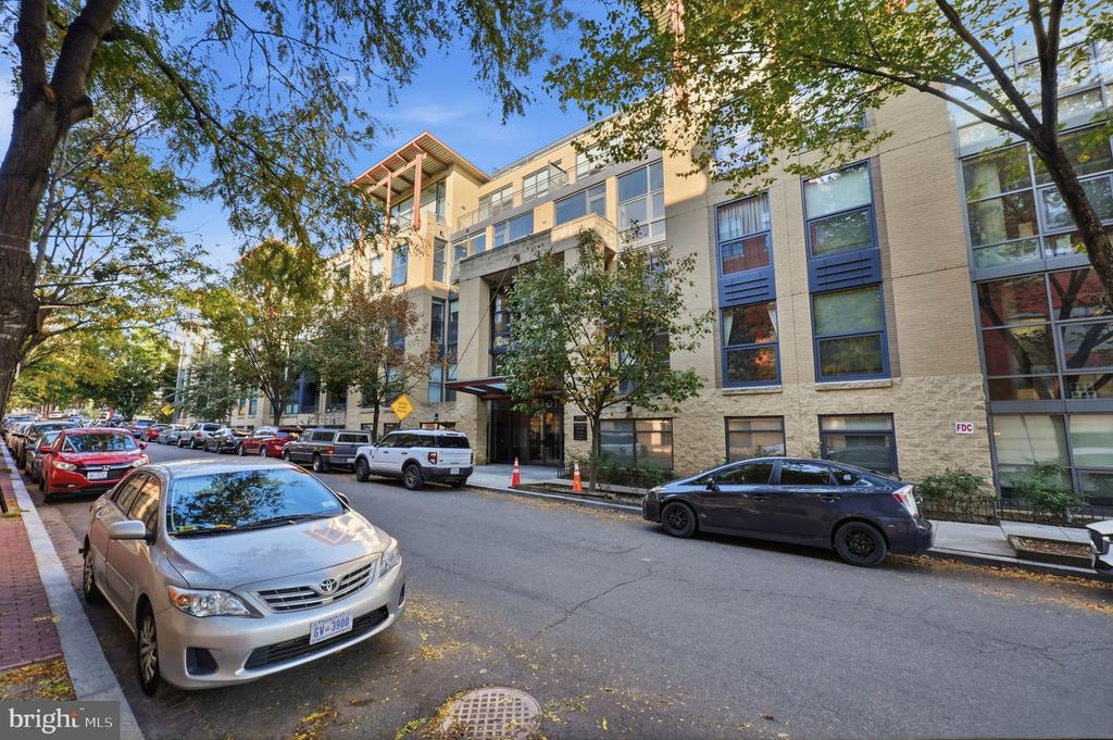 2301 CHAMPLAIN STREET NW Unit: 414